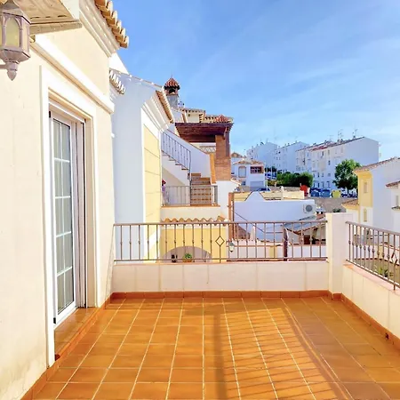 Mit Privatpool Fuer 10 Personen Ca 240 Qm In Nerja, Andalusien Costa Del Sol בית נופש נרחה